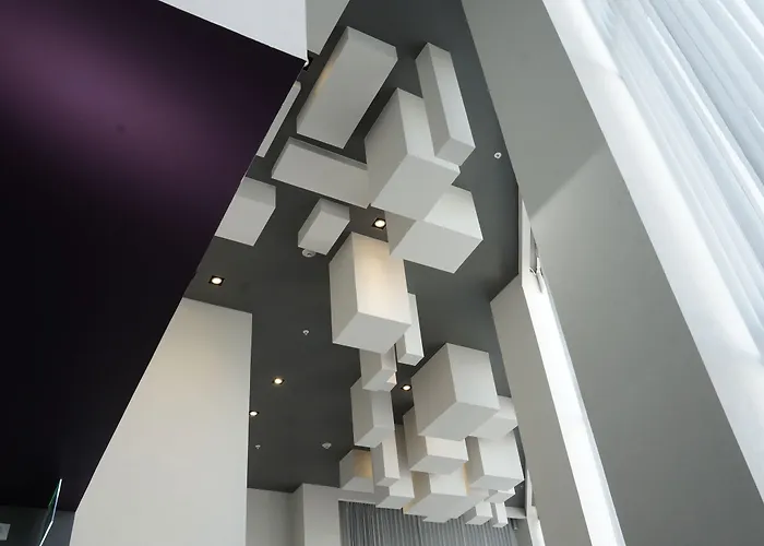 Express By Marriott Ciudad De Patio Universidad Hotel 3*