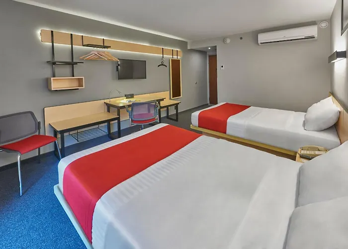 Express By Marriott Ciudad De Patio Universidad Hotel