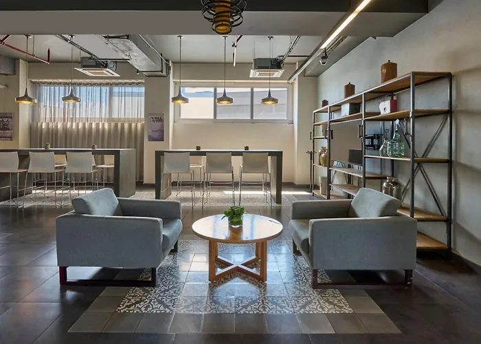 Express By Marriott Ciudad De Patio Universidad Hotel 3*