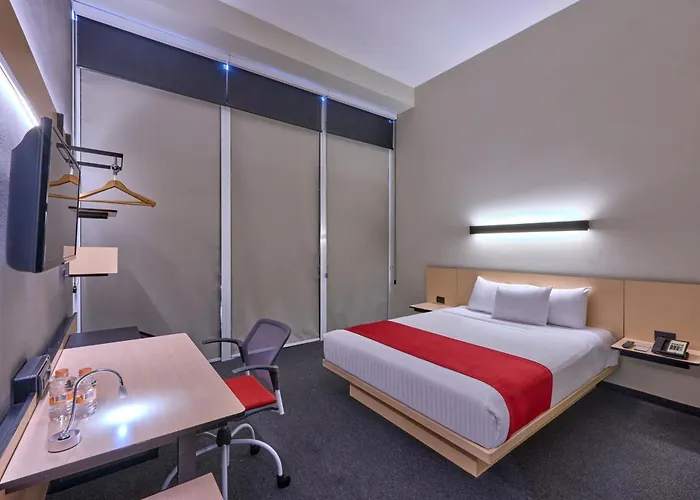 Express By Marriott Ciudad De Patio Universidad 3*